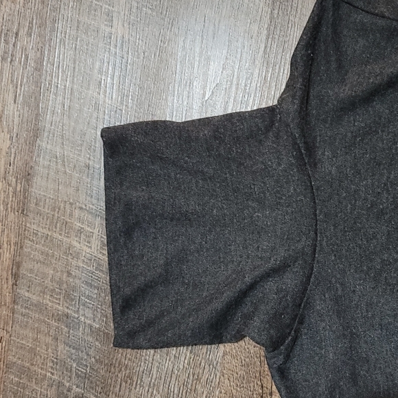 Brand NWT new woman design medium long sleeve turtleneck soft fabric dark Gray - Picture 8 of 8